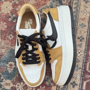 Nike Air Jordon low Elevate “Rookie of the year”